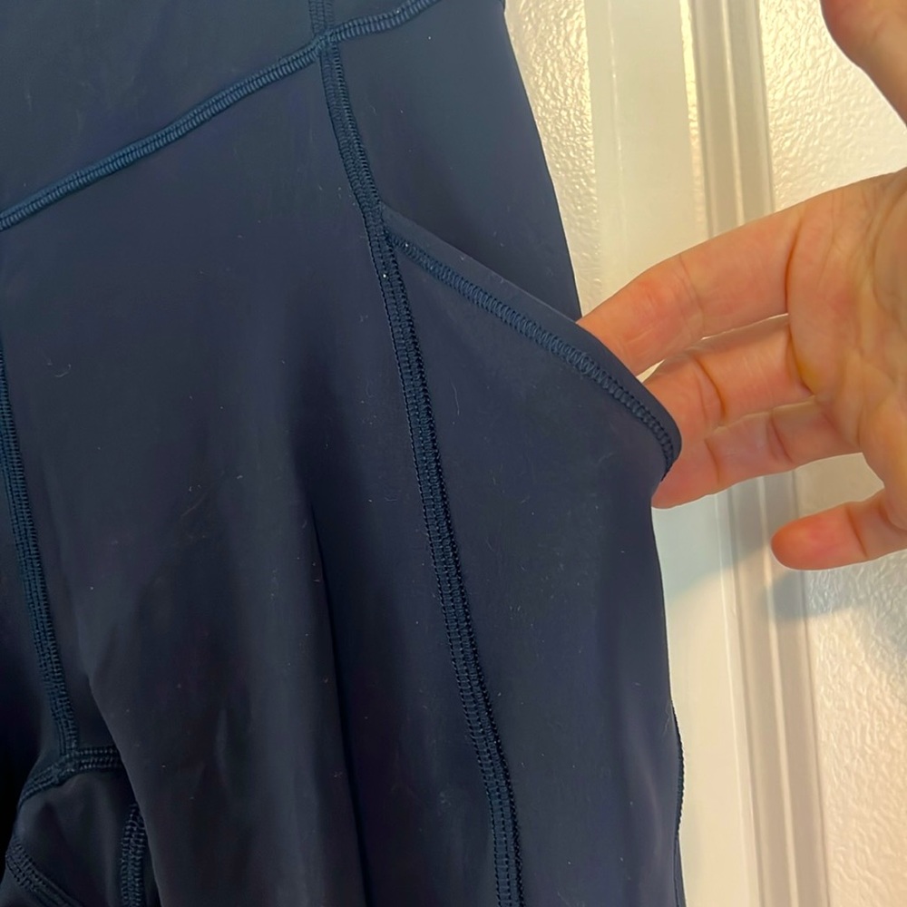 Lululemon leggings - Picture 6 of 7
